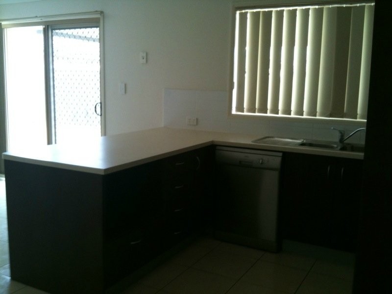14 Heit Court, North Booval QLD 4304