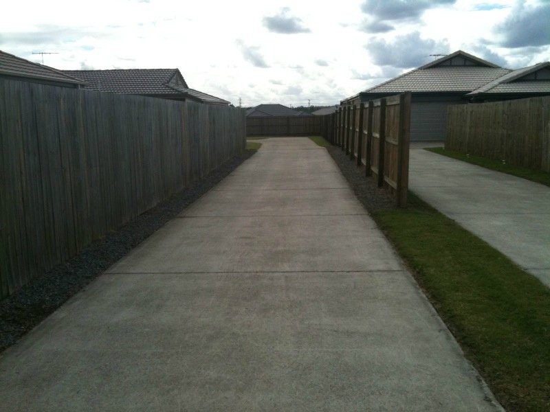 14 Heit Court, North Booval QLD 4304