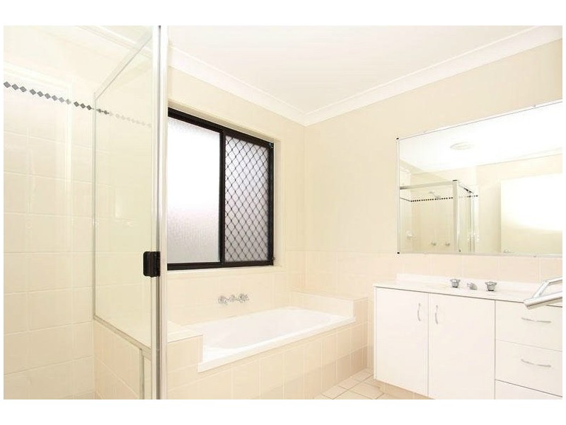 12 North Aston Court, Bray Park QLD 4500