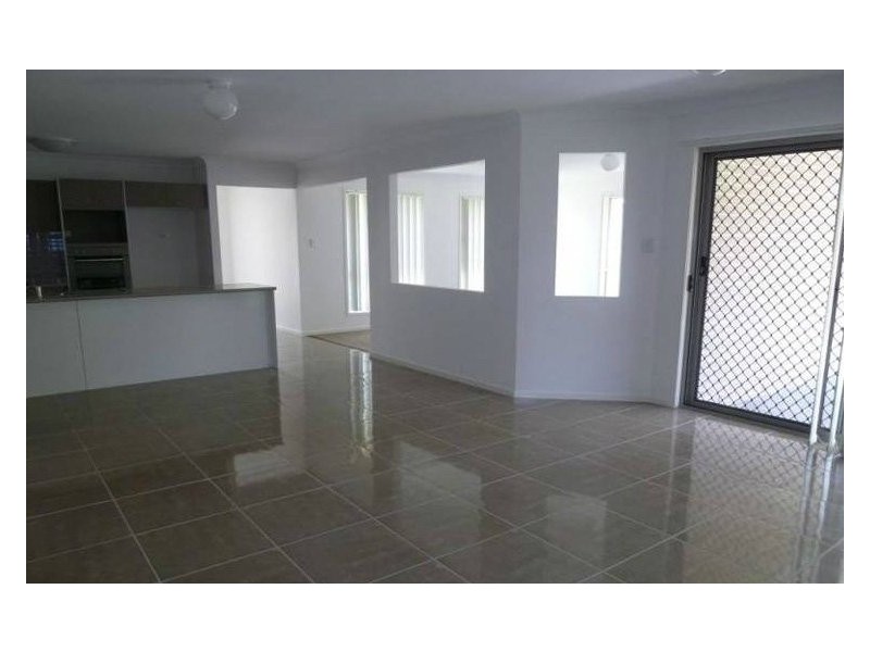 4 Bremer Street, Marsden QLD 4132