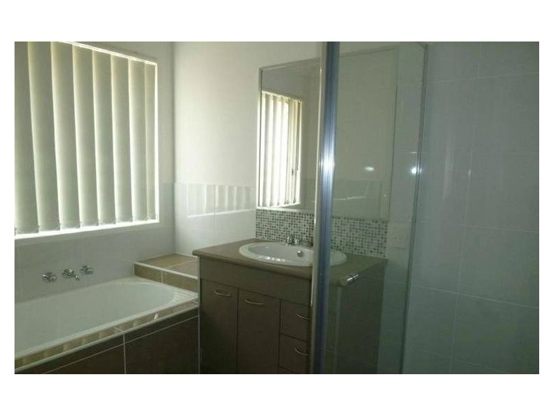 4 Bremer Street, Marsden QLD 4132