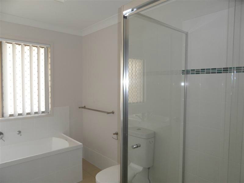 12 Bowen Place, Blackstone QLD 4304