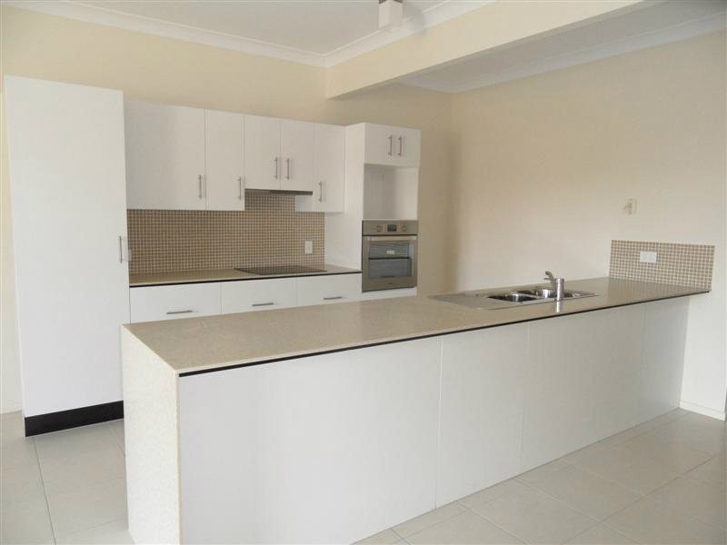 172 Barrack Road, Cannon Hill QLD 4170