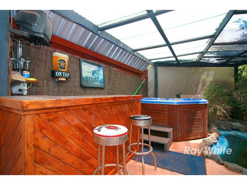 14 Cook Court, Cranbourne VIC 3977