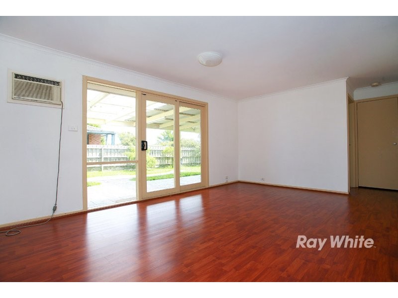 19 Marnie Drive, Cranbourne VIC 3977