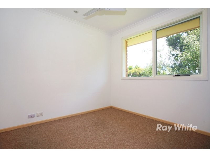 19 Marnie Drive, Cranbourne VIC 3977
