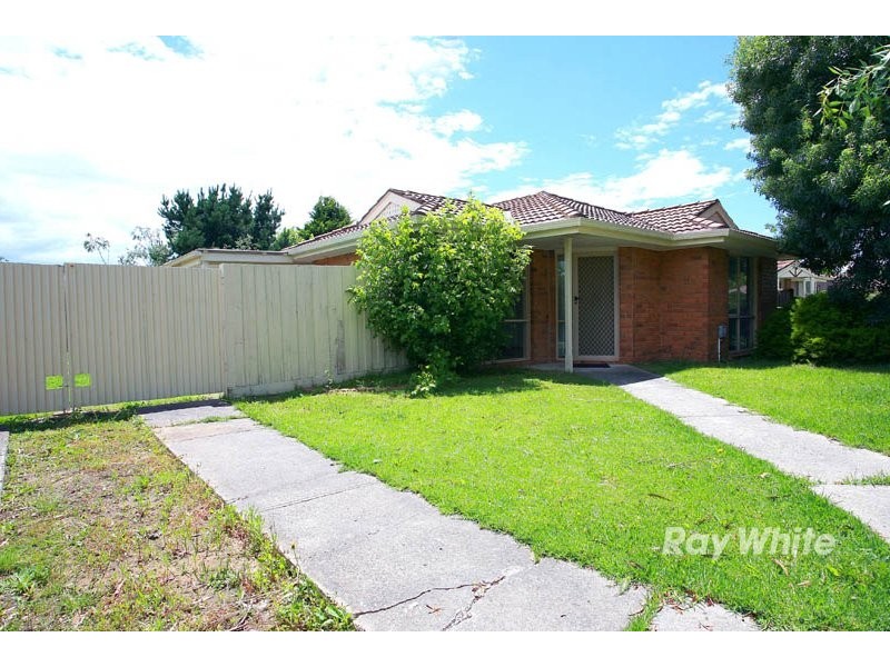 19 Marnie Drive, Cranbourne VIC 3977