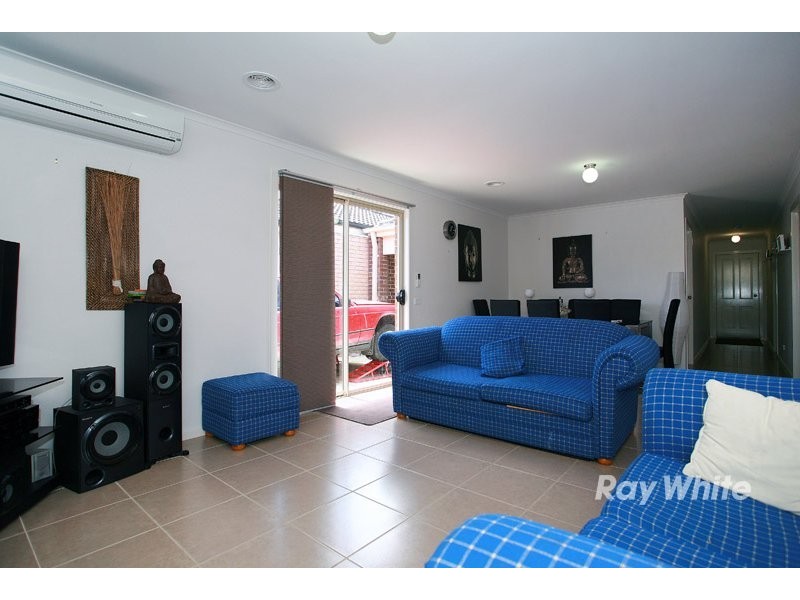 23 Calais Circuit, Cranbourne VIC 3977