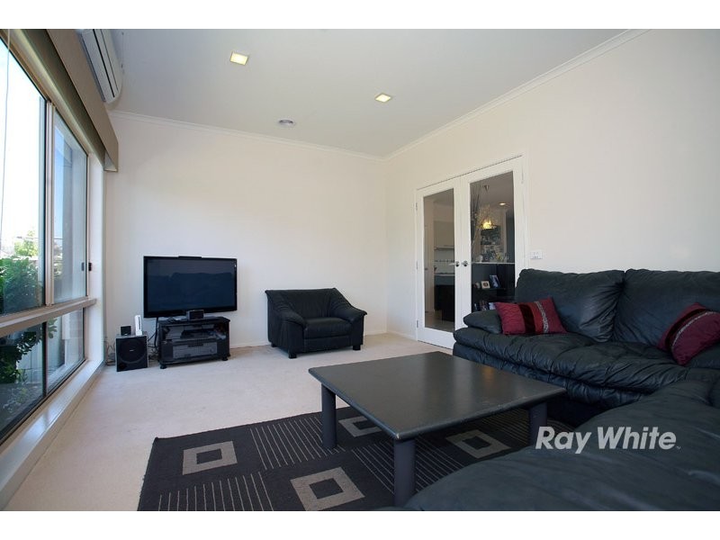 7 Ogle Way, Cranbourne North VIC 3977