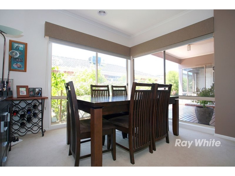 7 Ogle Way, Cranbourne North VIC 3977