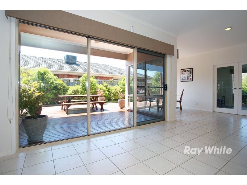 7 Ogle Way, Cranbourne North VIC 3977