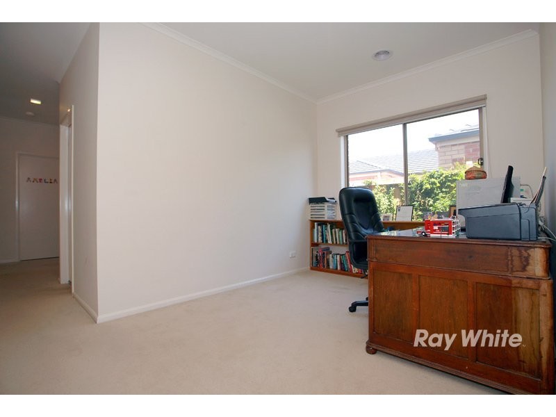 7 Ogle Way, Cranbourne North VIC 3977