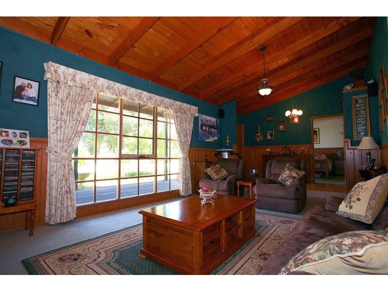 13 Channel Crescent, Blind Bight VIC 3980