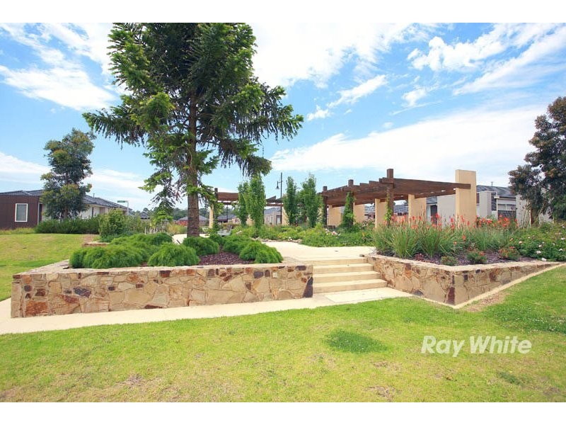 Lot 3030, Number 17 Ascent Drive, Cranbourne North VIC 3977