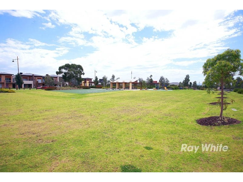 Lot 3030, Number 17 Ascent Drive, Cranbourne North VIC 3977