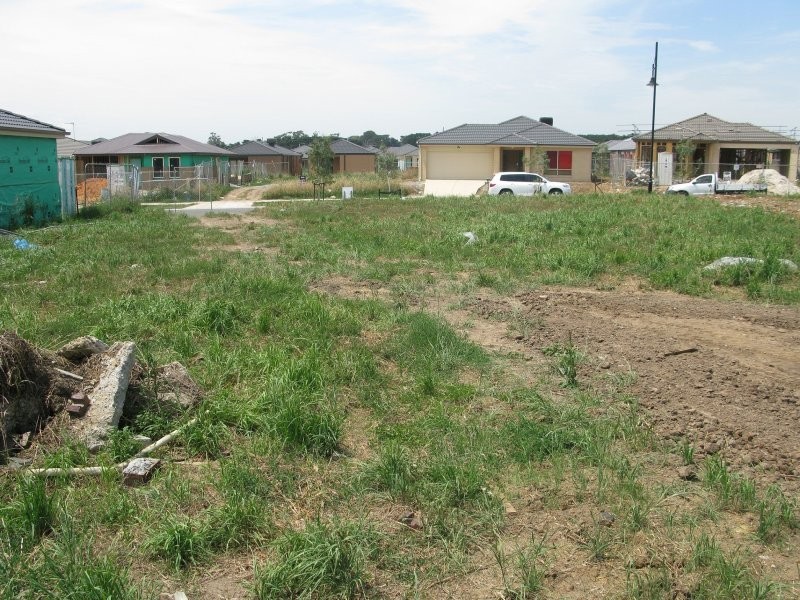 41 Datura Avenue, Cranbourne North VIC 3977