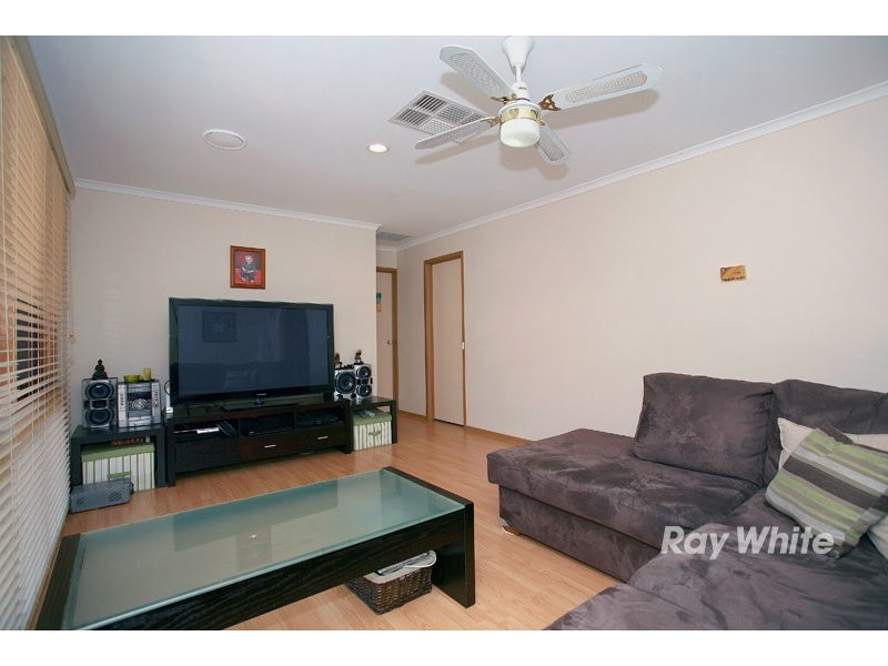 5 Woodbine Road, Cranbourne VIC 3977