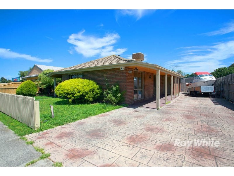 5 Woodbine Road, Cranbourne VIC 3977