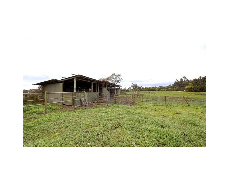 965 Robinsons Road, Pearcedale VIC 3912