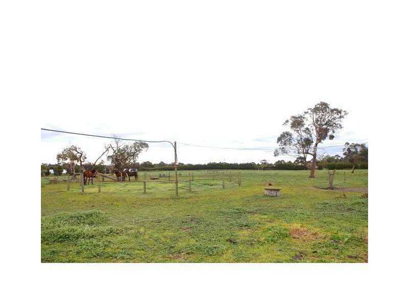 965 Robinsons Road, Pearcedale VIC 3912