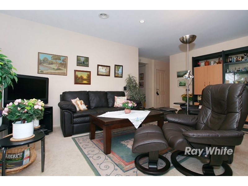 4 Amstel Mews, Cranbourne VIC 3977