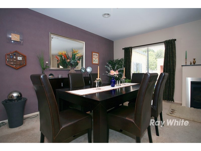 4 Amstel Mews, Cranbourne VIC 3977