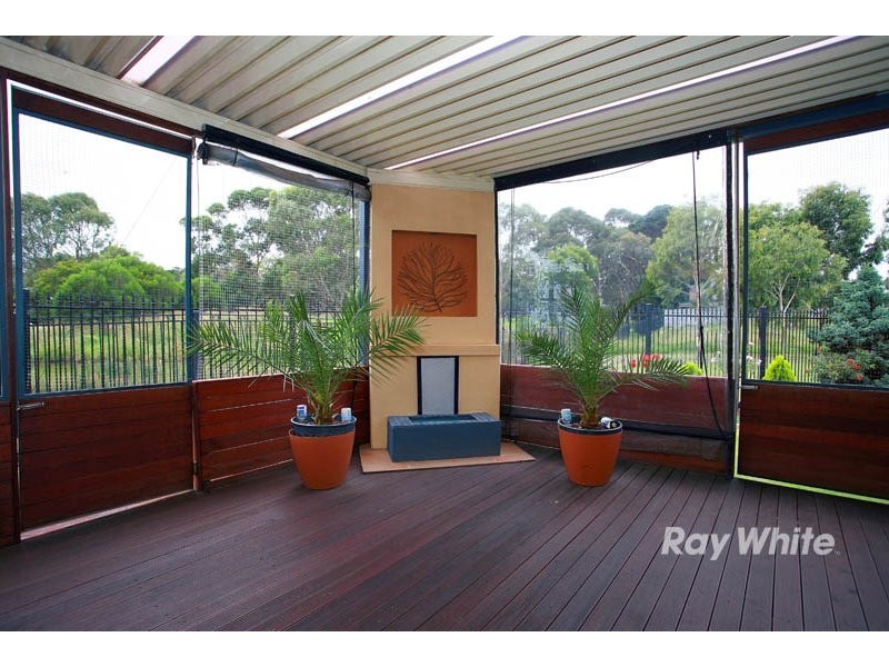 4 Amstel Mews, Cranbourne VIC 3977