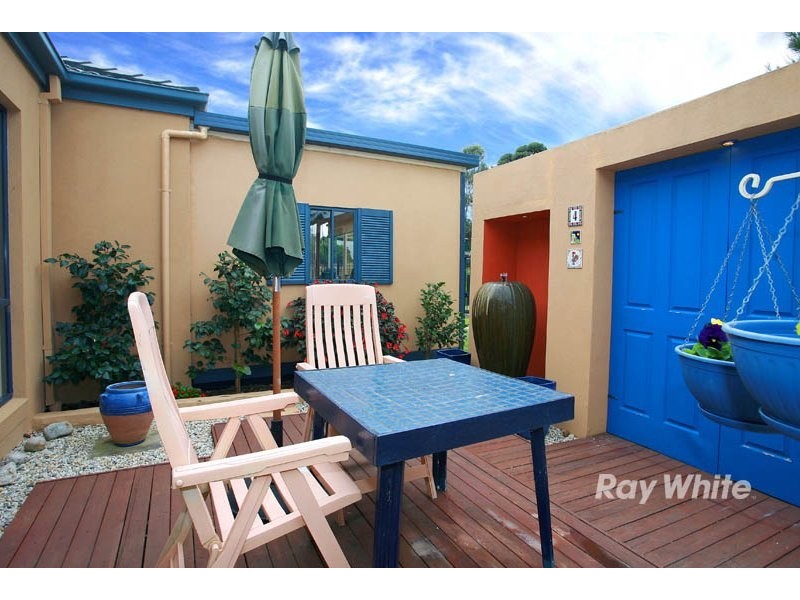 4 Amstel Mews, Cranbourne VIC 3977