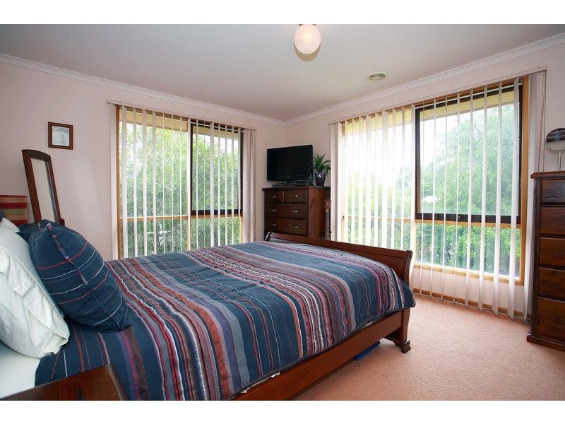 10 Eliza Street, Cranbourne VIC 3977