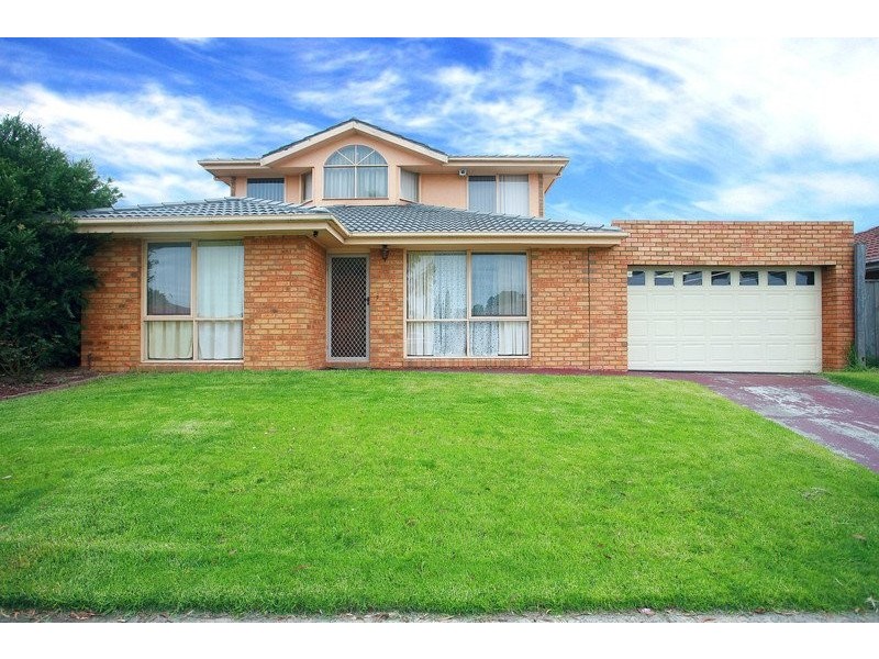 10 Eliza Street, Cranbourne VIC 3977