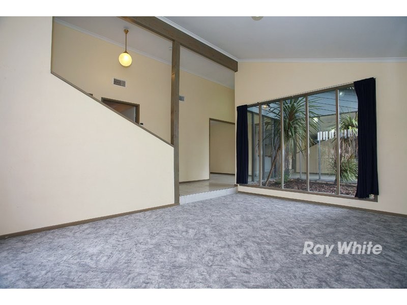 110 Lawless Drive, Cranbourne VIC 3977