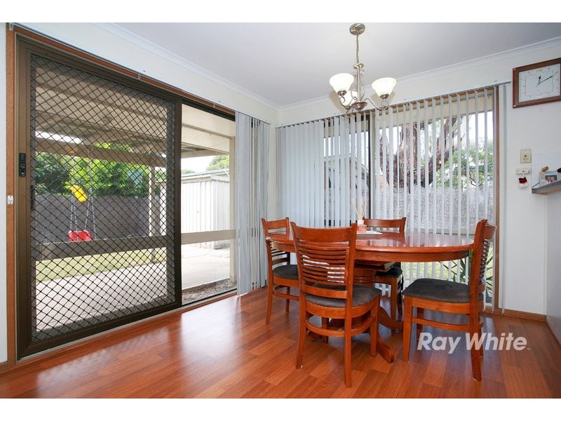 4 Kalyptos Walk, Cranbourne VIC 3977