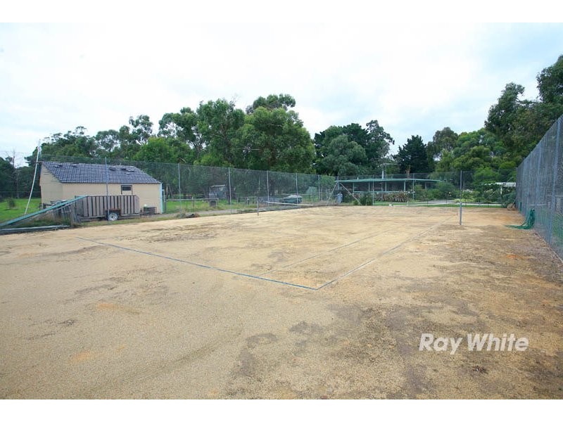 202 Smiths Lane, Cranbourne South VIC 3977