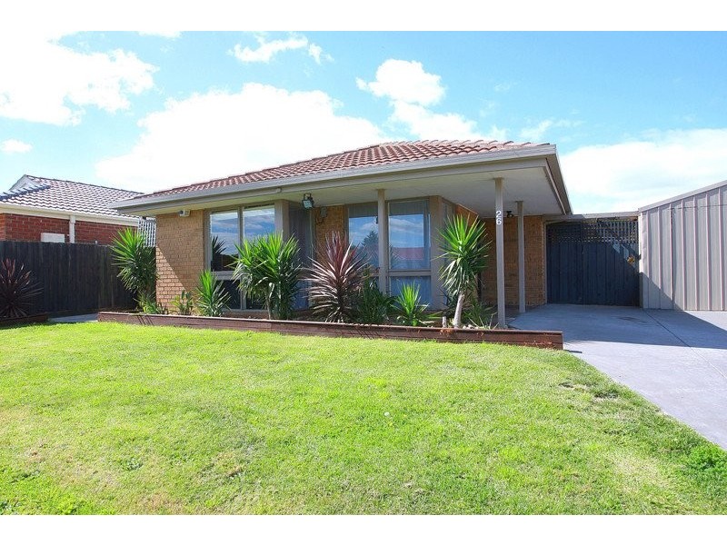 26 Lansell Drive, Cranbourne North VIC 3977
