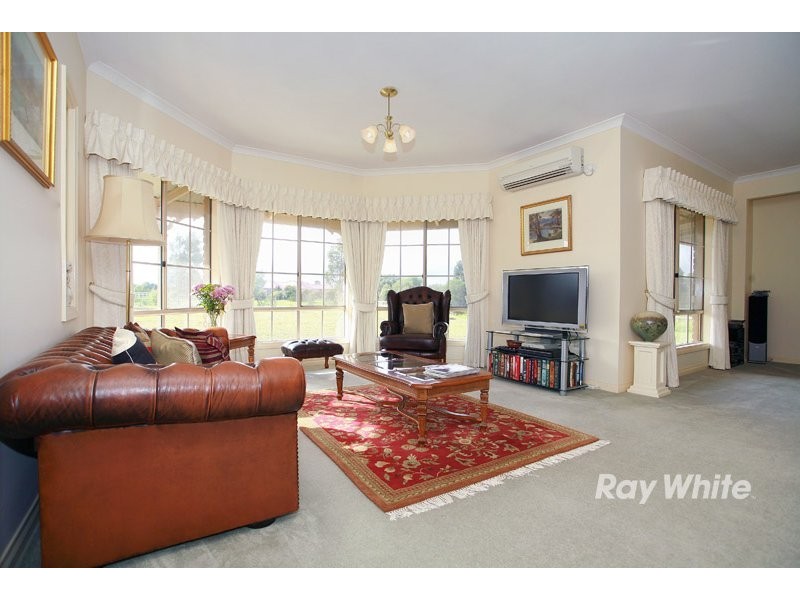 82-84 Lakes Boulevard, Pearcedale VIC 3912