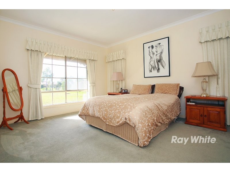 82-84 Lakes Boulevard, Pearcedale VIC 3912
