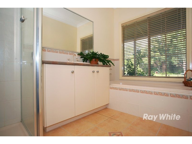 82-84 Lakes Boulevard, Pearcedale VIC 3912