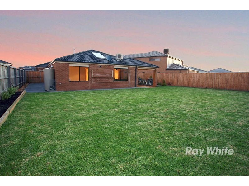 8 Hereford Close, Berwick VIC 3806