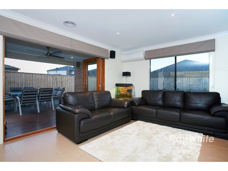 8 Hereford Close, Berwick VIC 3806