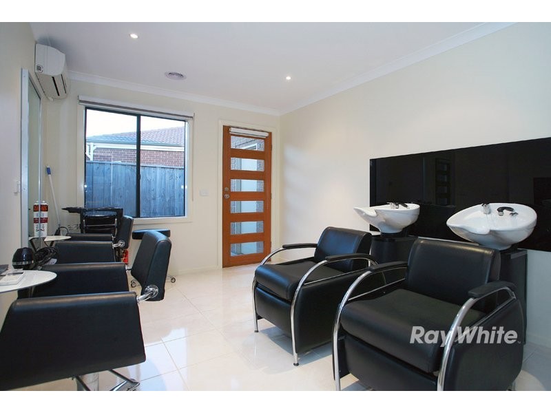 8 Hereford Close, Berwick VIC 3806