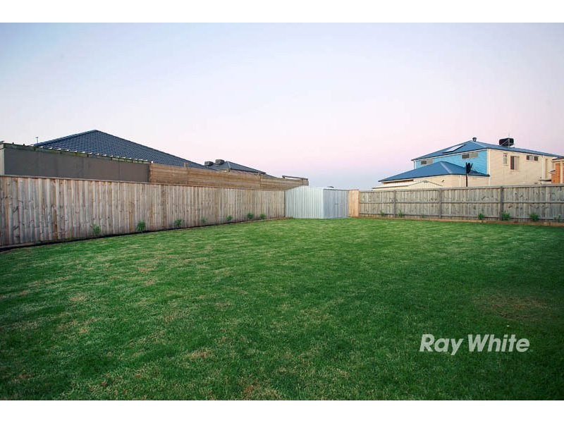 8 Hereford Close, Berwick VIC 3806