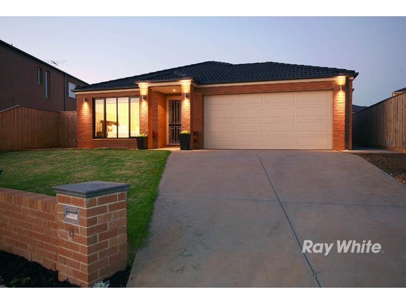 8 Hereford Close, Berwick VIC 3806