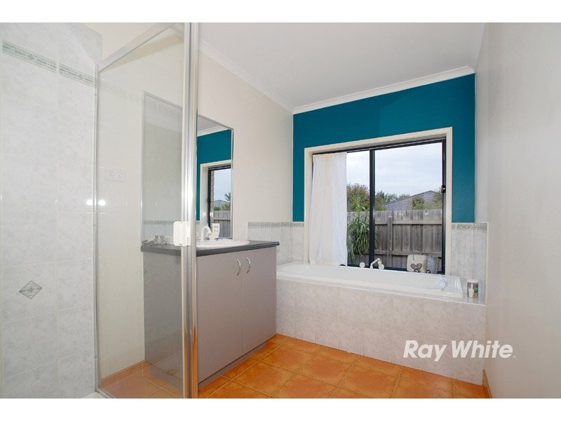 36 Gentle Annie Drive, Blind Bight VIC 3980