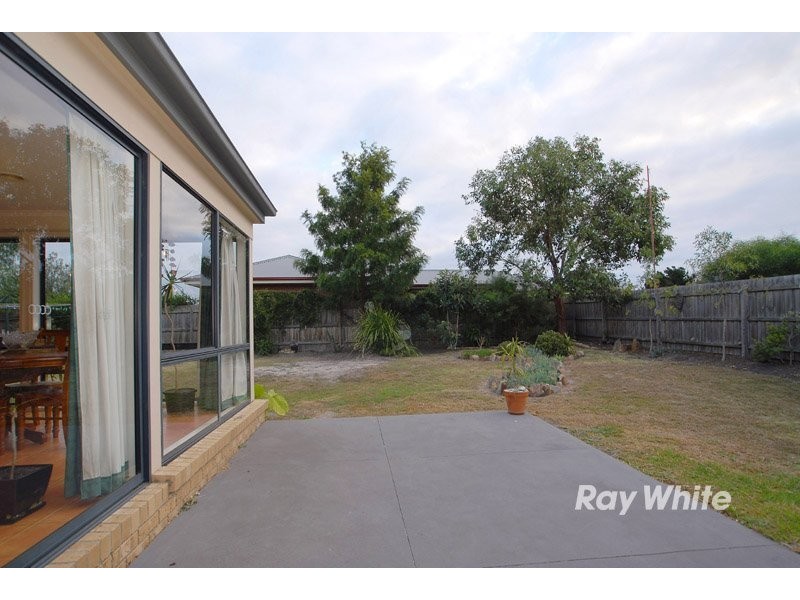 36 Gentle Annie Drive, Blind Bight VIC 3980