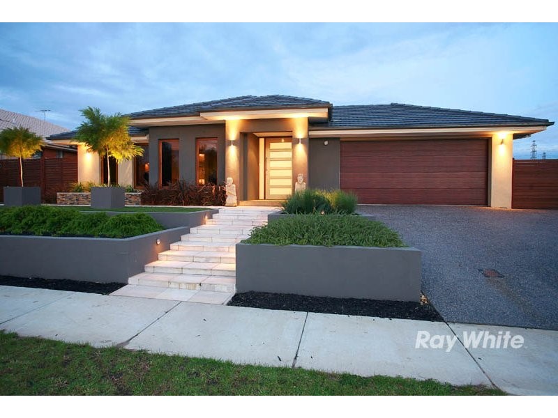 158 Settlers Run, Cranbourne South VIC 3977