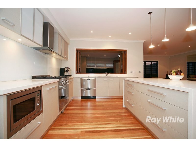 158 Settlers Run, Cranbourne South VIC 3977