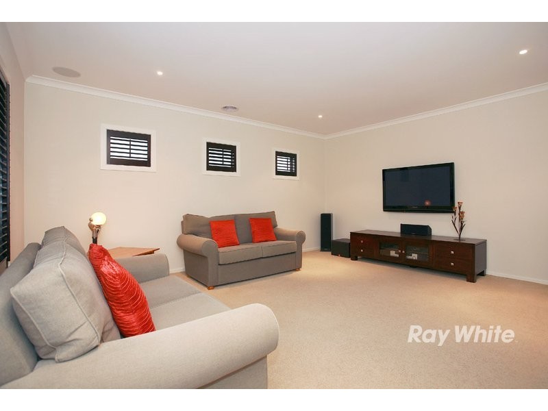 158 Settlers Run, Cranbourne South VIC 3977