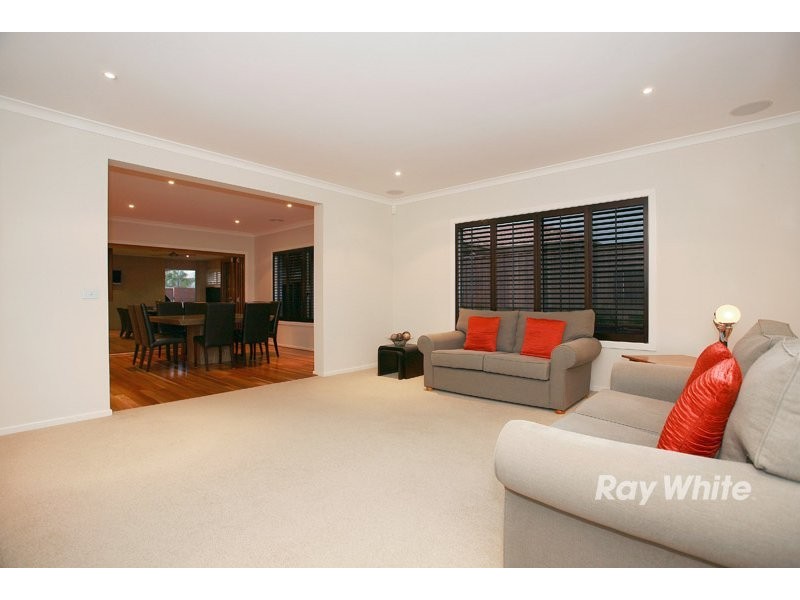 158 Settlers Run, Cranbourne South VIC 3977