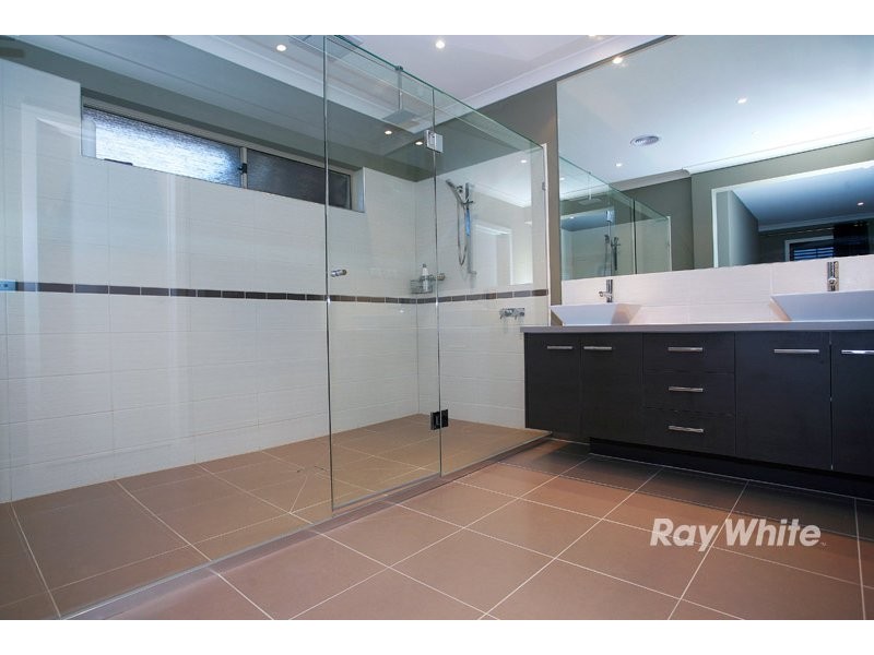 158 Settlers Run, Cranbourne South VIC 3977