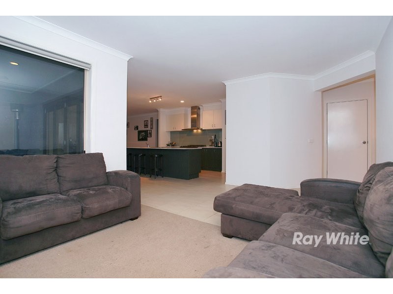 14 Seaview Drive, Cranbourne South VIC 3977